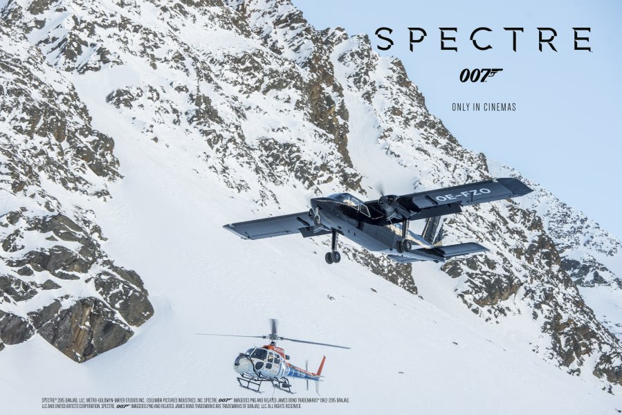 Britten-Norman Islander Flugzeug bei der Verfolgungsjagd