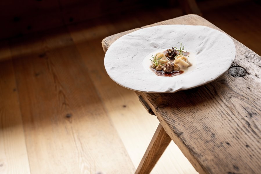 Abendessen im Sternerestaurant Ötztaler Stube im 5-Sterne Hotel Das Central