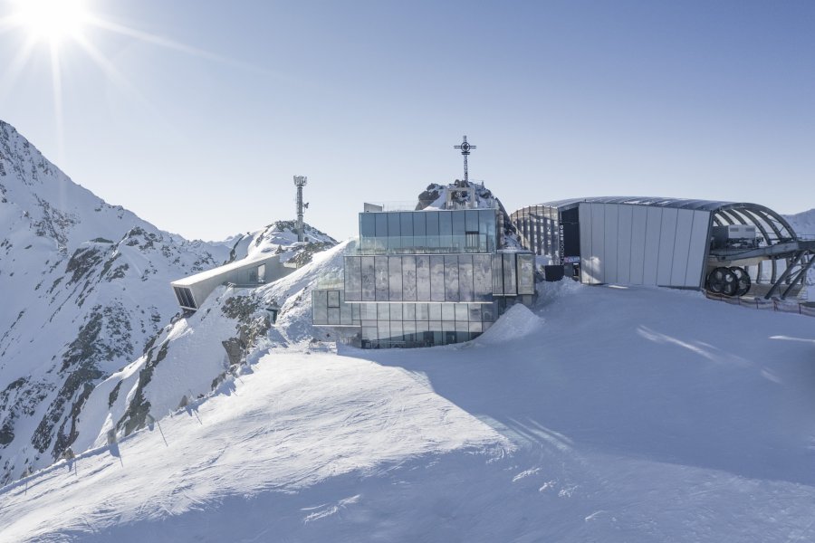 James Bond SPECTRE shooting location ice Q on the Gaislachkogl in Sölden